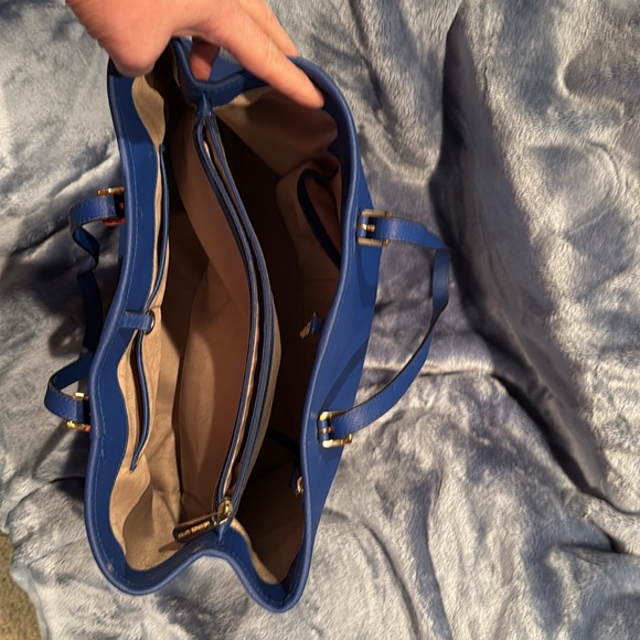 Gently Used Michael Kors bright blue Large Purse - Picture 5 of 10